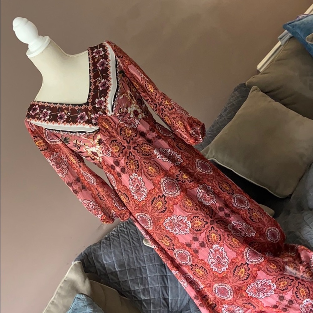 BNWT, Cheztu brand, flowy maxi dress, size 6 - Picture 9 of 10